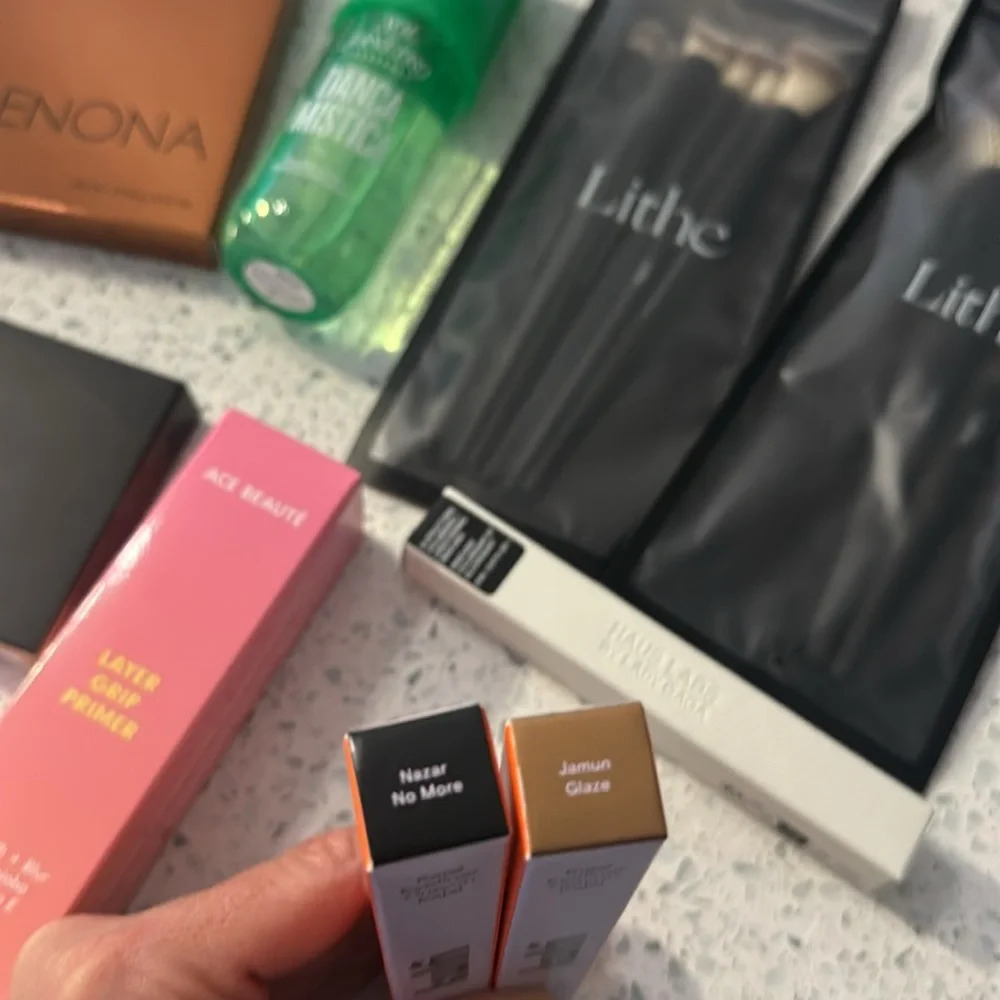 High-End MakeupBundle: Natasha Denona, Il Makiage, Haus Labs,Sol de Janeiro✨$320 - Picture 8 of 9